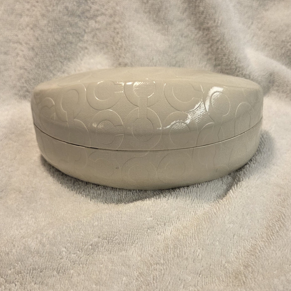Coach White Sunglasses Case - Picture 2 of 5